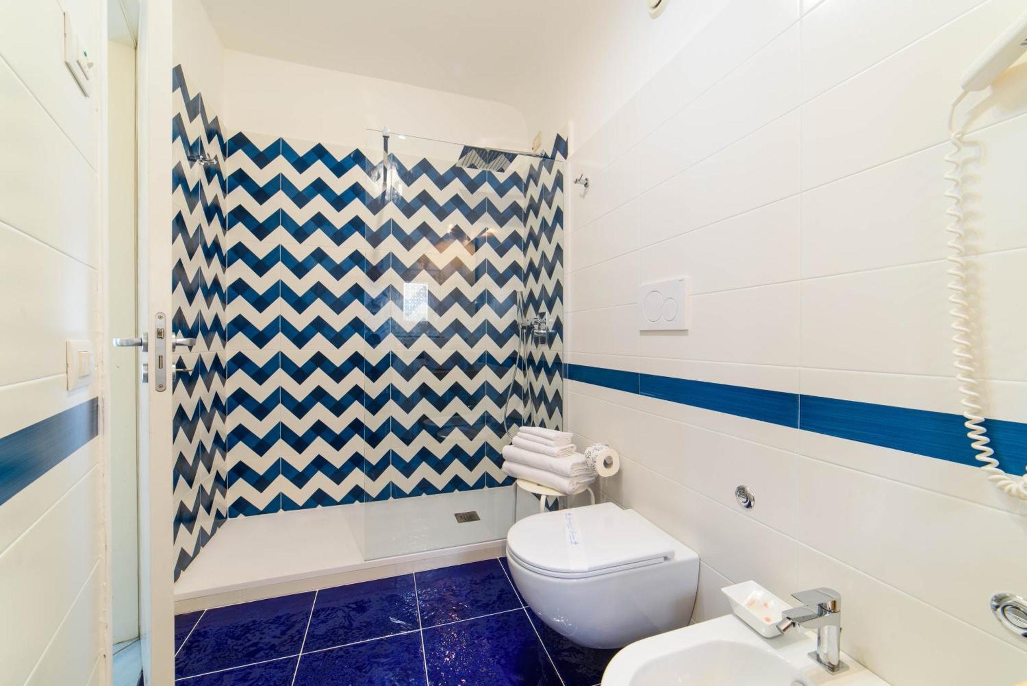 Junior Suite,1516530970:JPEG